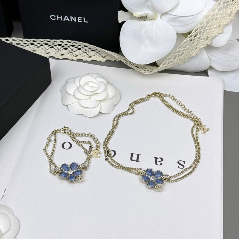 18K Chanel 26C Blue Flower Diamond Bracelet