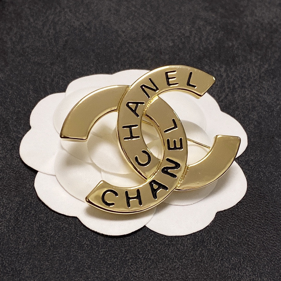 18K  Chanel Script Brooch
